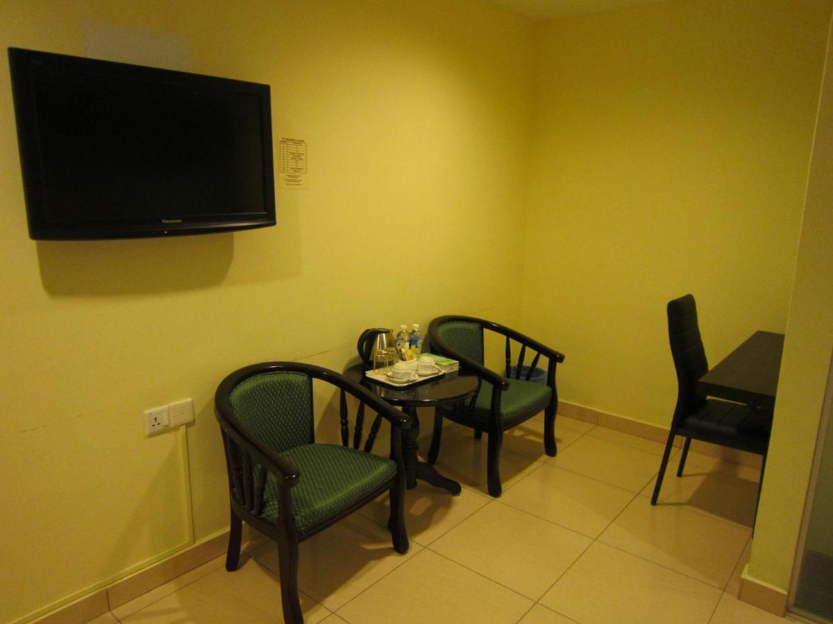 Oyo 151 Twin Hotel Куала-Лумпур Экстерьер фото