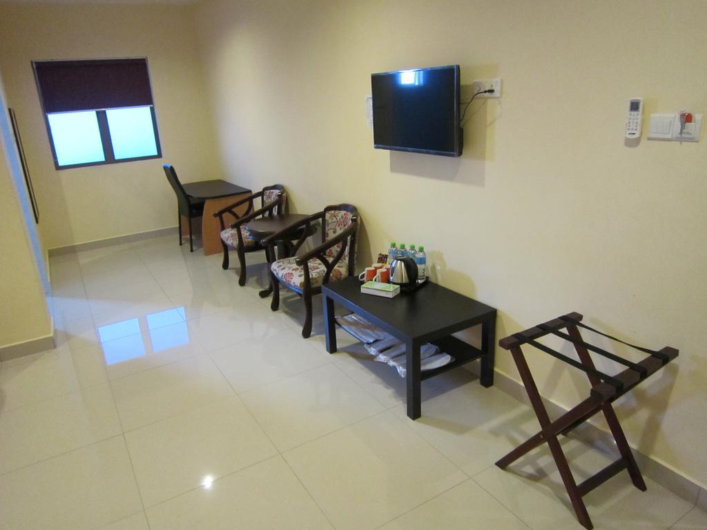 Oyo 151 Twin Hotel Куала-Лумпур Экстерьер фото