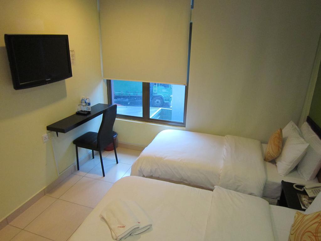 Oyo 151 Twin Hotel Куала-Лумпур Экстерьер фото