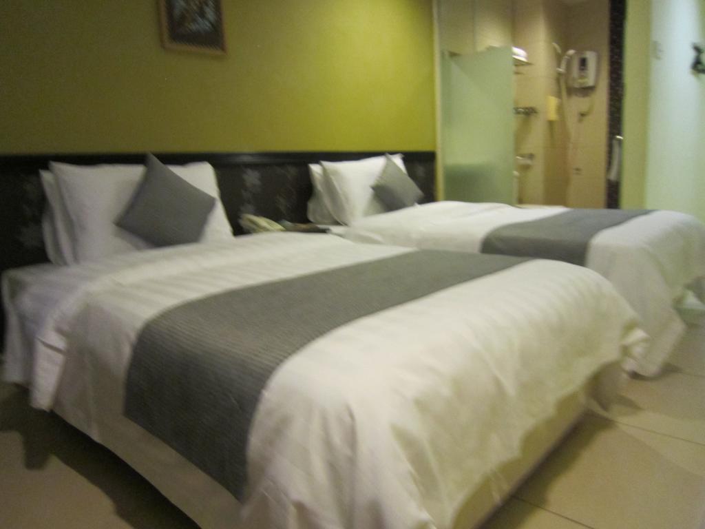 Oyo 151 Twin Hotel Куала-Лумпур Экстерьер фото