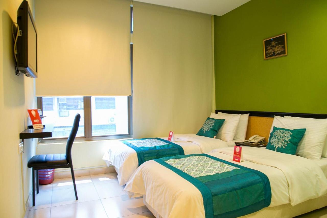Oyo 151 Twin Hotel Куала-Лумпур Экстерьер фото